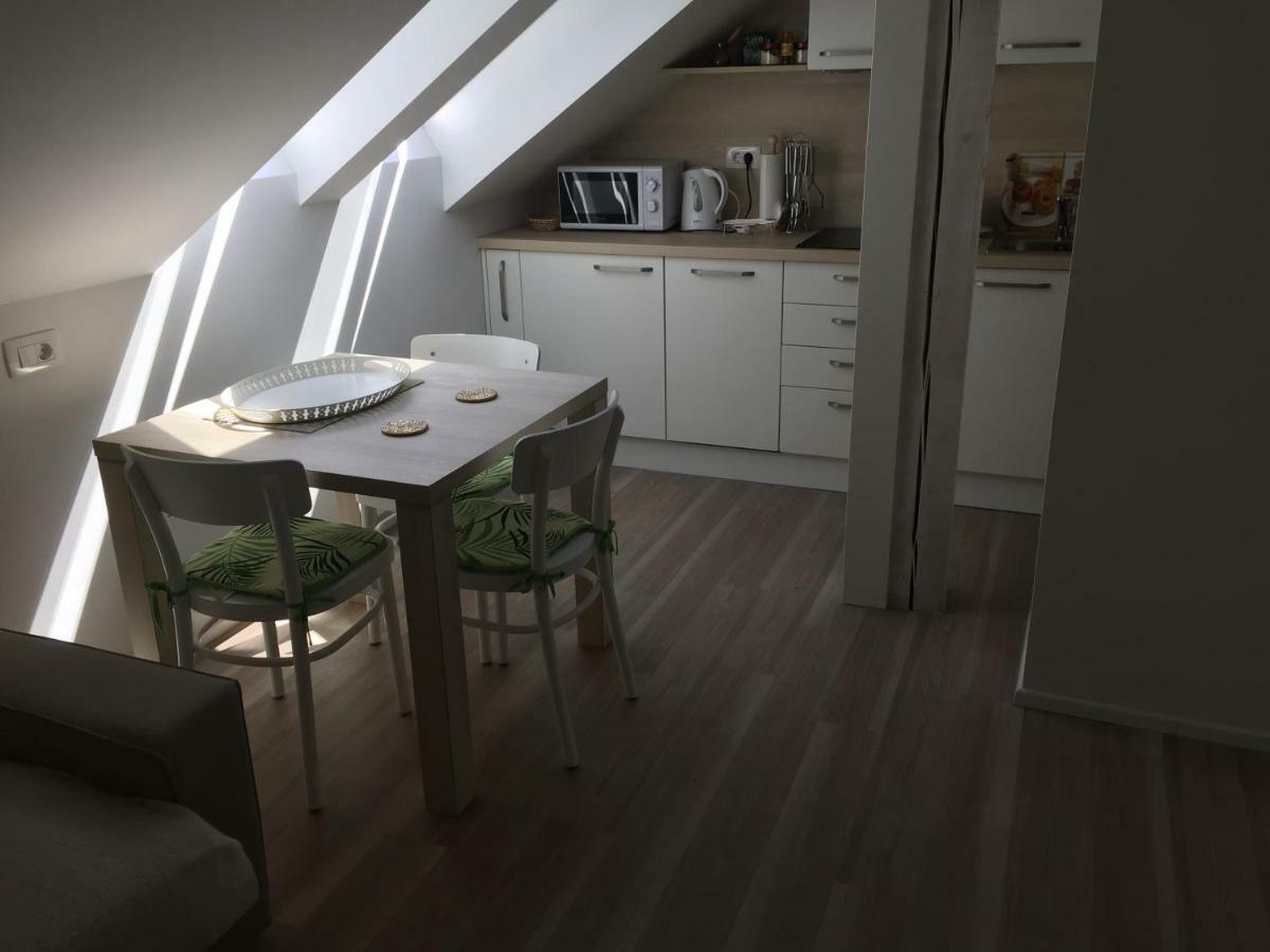 בוהינסקה בלה Kirhouse Apartment מראה חיצוני תמונה